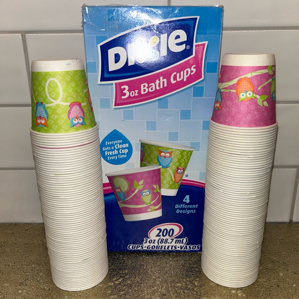 Open Box Dixie 3 Oz 88.7 ml Bathroom Cups 4 Owl Designs 150/200 Count Disposable
